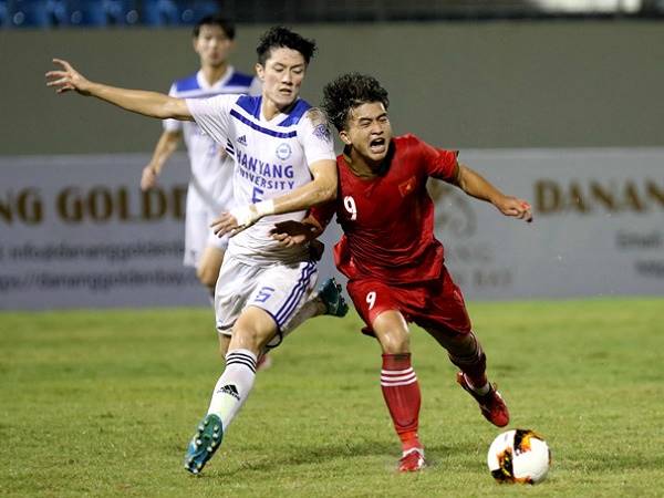HLV Dương Hồng Sơn tiến cử nửa đội hình U21 cho thầy Park