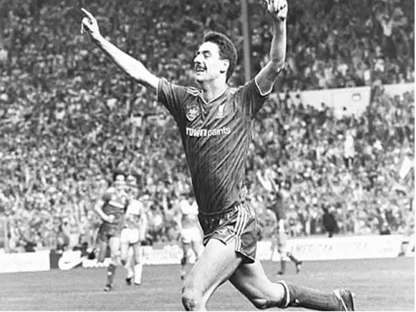 Tiền đạo Ian Rush 