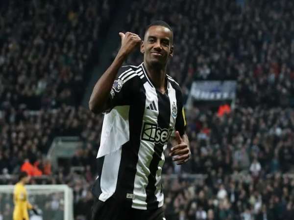 Tin bóng đá: Alexander Isak thăng hoa đưa Newcastle vào top 4