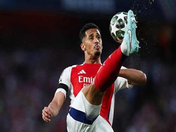 Tin chuyển nhượng: Real Madrid chờ cơ hội chiêu mộ Saliba