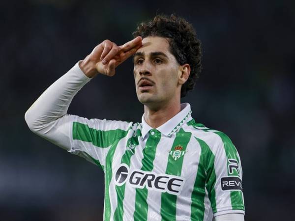 Cardoso – Mảnh ghép nâng cấp tuyến giữa Spurs?