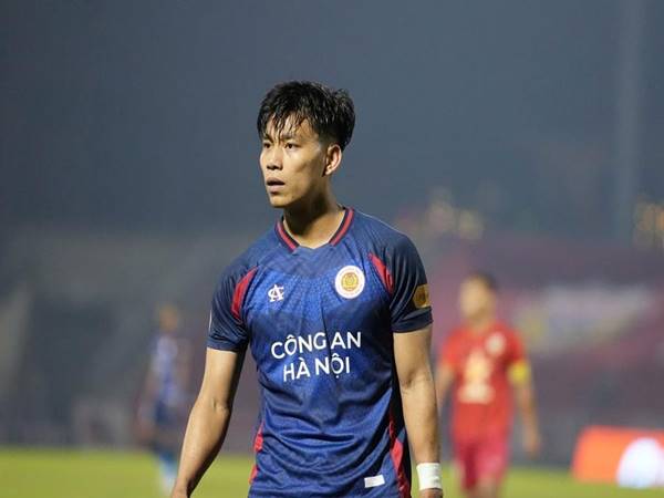 Bóng đá VN: Văn Thanh quay xe không gia hạn với CAHN