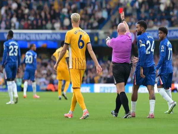 Tin CLB Chelsea: Thầy trò HLV Enzo Maresca khủng hoảng