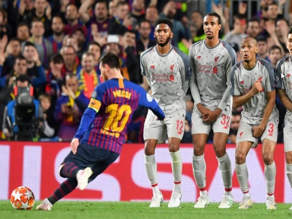 Luật đá phạt gián tiếp trong vòng cấm 11 người chuẩn FIFA