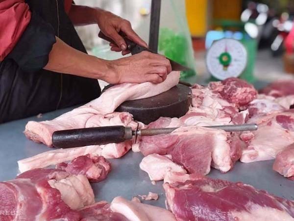 Ngủ mơ thấy mua thịt heo là điềm gì, đen hay đỏ?